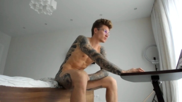 Anotherguyonyourscreen  13-10-2021 video nudesshow